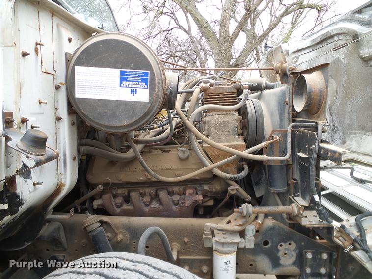 image for item DD1316 1985 International 1754 dump truck