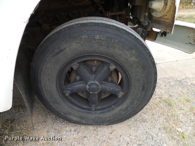 image for item DD1316 1985 International 1754 dump truck