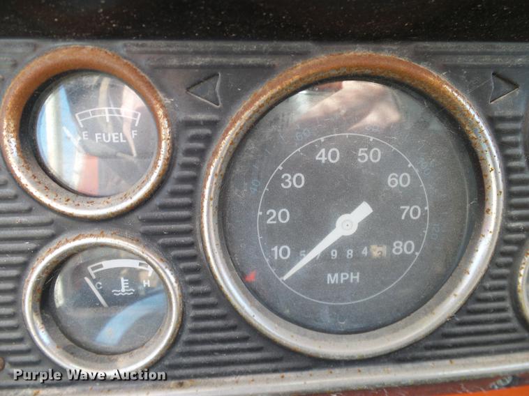 image for item DD1350 1979 Ford F800 bucket truck