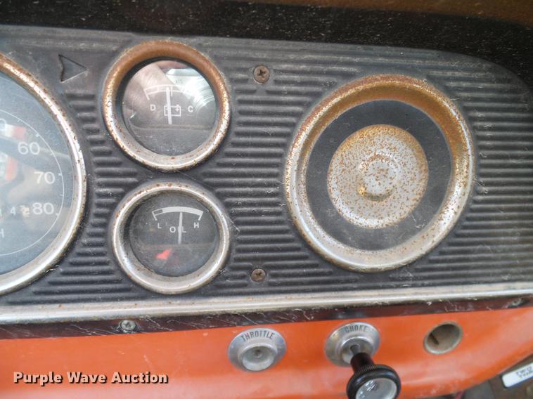 image for item DD1350 1979 Ford F800 bucket truck