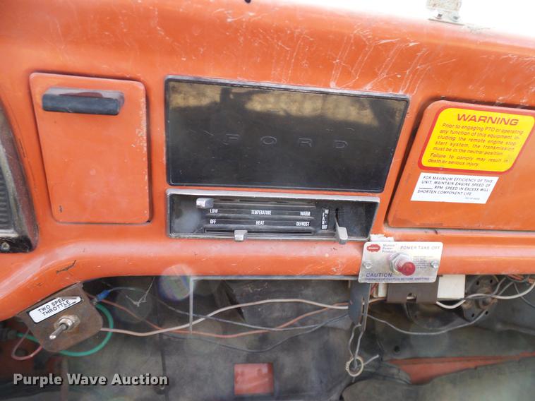 image for item DD1350 1979 Ford F800 bucket truck