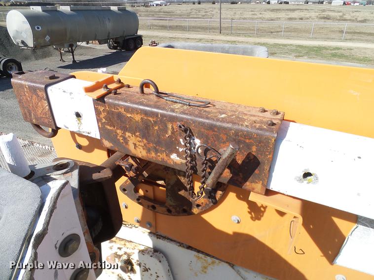 image for item DD1350 1979 Ford F800 bucket truck