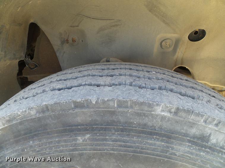 image for item DD1350 1979 Ford F800 bucket truck