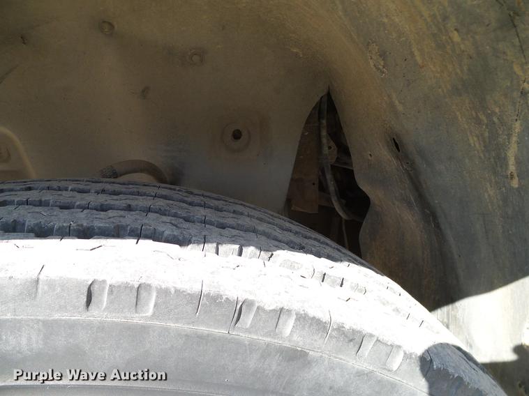 image for item DD1350 1979 Ford F800 bucket truck