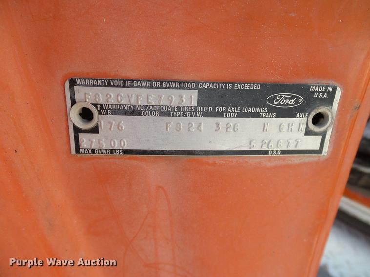 image for item DD1350 1979 Ford F800 bucket truck