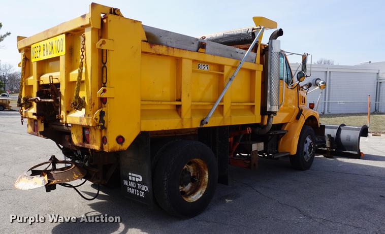 image for item DE3186 2004 Sterling L7500 dump truck