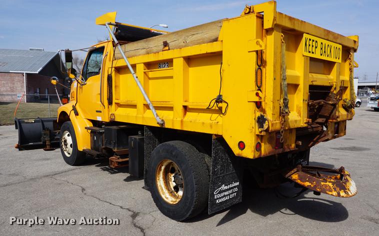 image for item DE3186 2004 Sterling L7500 dump truck
