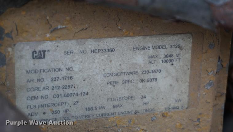 image for item DE3186 2004 Sterling L7500 dump truck