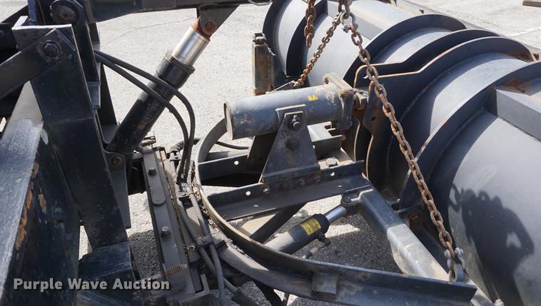 image for item DE3186 2004 Sterling L7500 dump truck