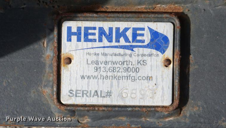 image for item DE3186 2004 Sterling L7500 dump truck