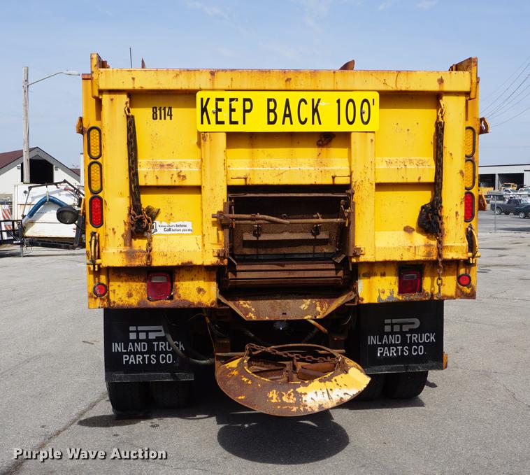 image for item DE3187 2004 Sterling L7500 dump truck