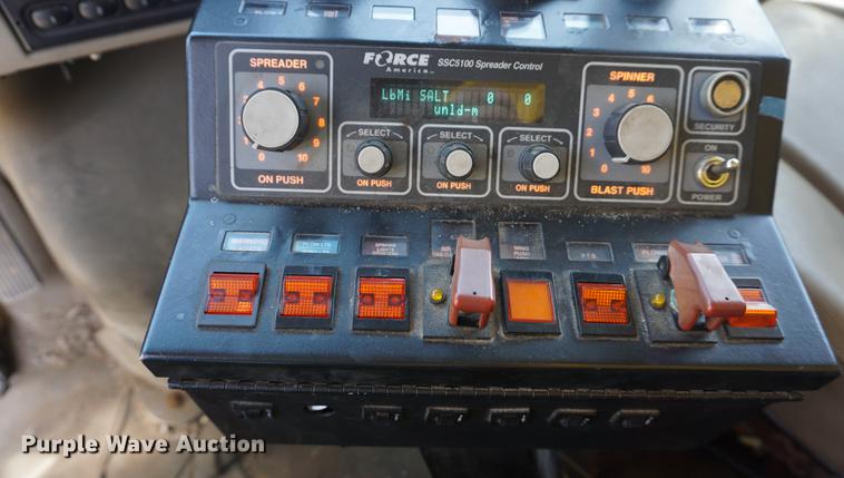 image for item DE3187 2004 Sterling L7500 dump truck