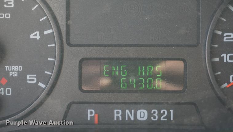 image for item DE3188 2006 Ford F450 Super Duty utility truck