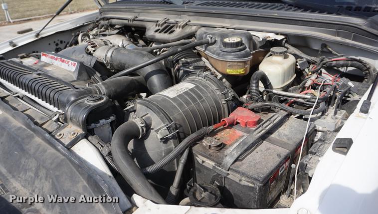 image for item DE3188 2006 Ford F450 Super Duty utility truck