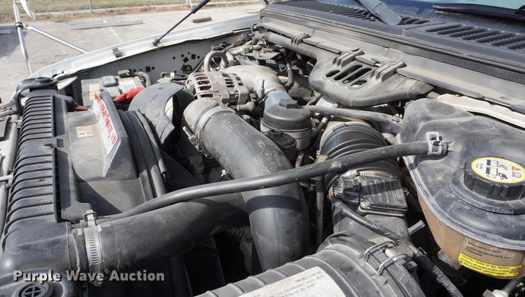 image for item DE3188 2006 Ford F450 Super Duty utility truck