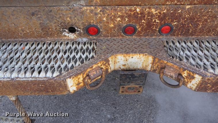 image for item DE3188 2006 Ford F450 Super Duty utility truck