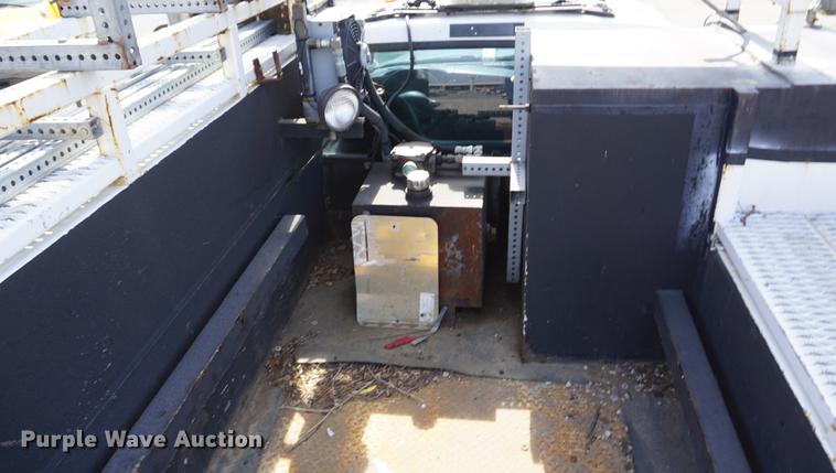 image for item DE3188 2006 Ford F450 Super Duty utility truck