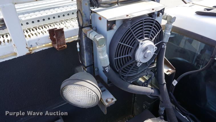 image for item DE3188 2006 Ford F450 Super Duty utility truck