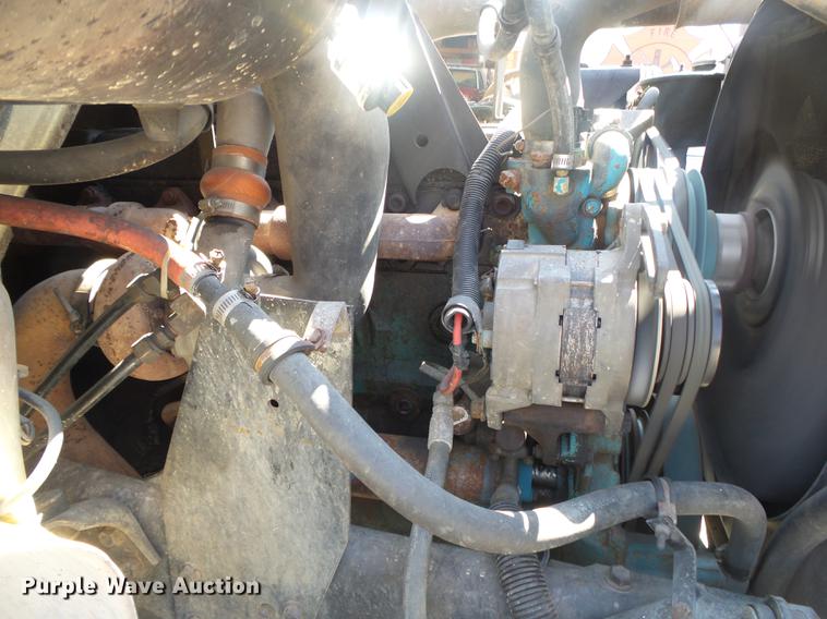 image for item DE3586 1991 International 4900 tanker fire truck