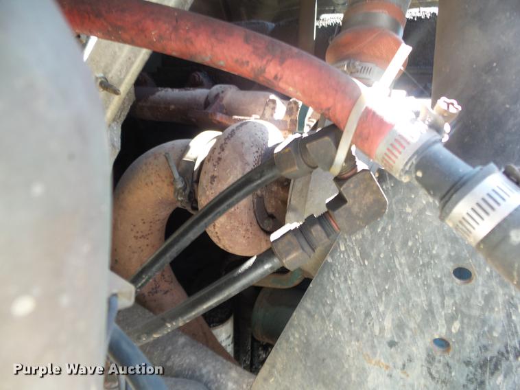 image for item DE3586 1991 International 4900 tanker fire truck