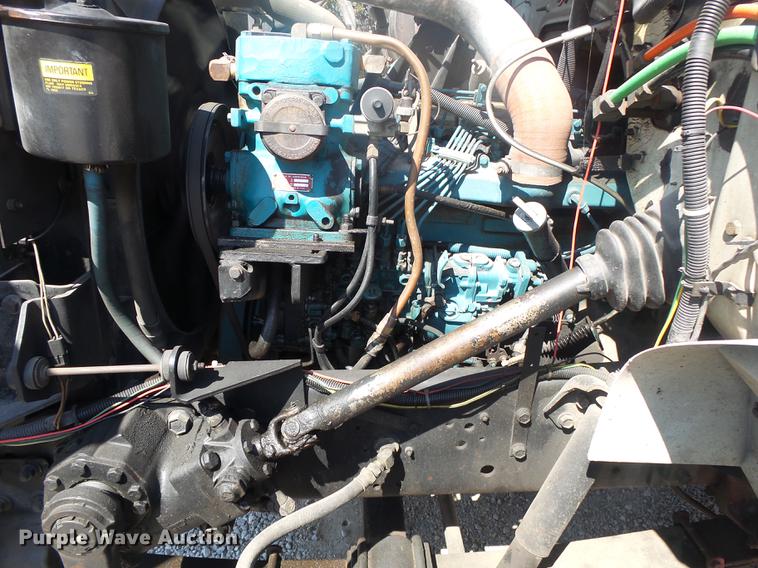 image for item DE3586 1991 International 4900 tanker fire truck