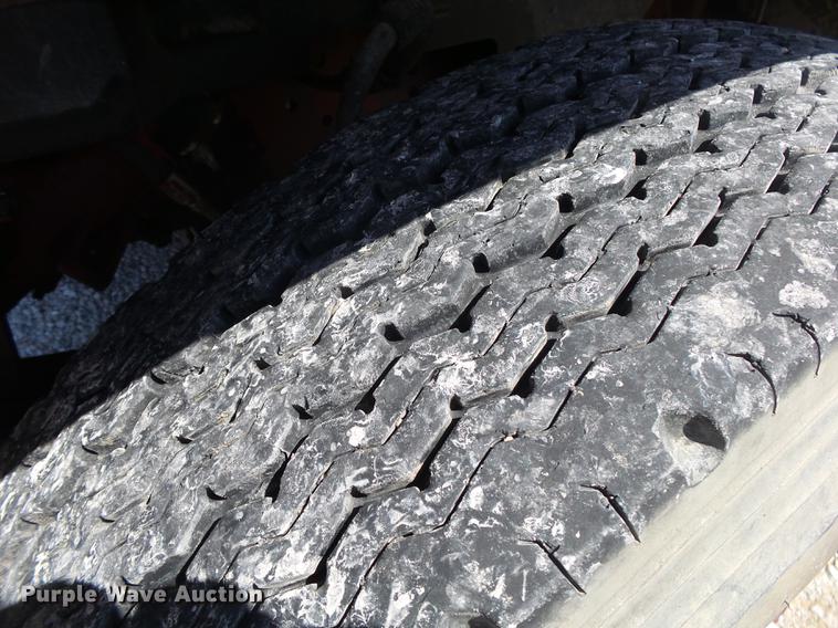 image for item DE3587 1979 Ford 8000 tanker fire truck