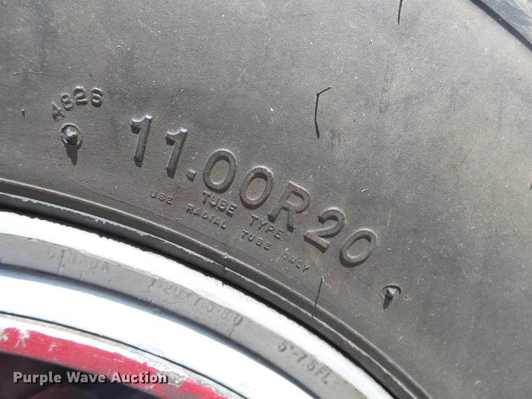 image for item DE3587 1979 Ford 8000 tanker fire truck