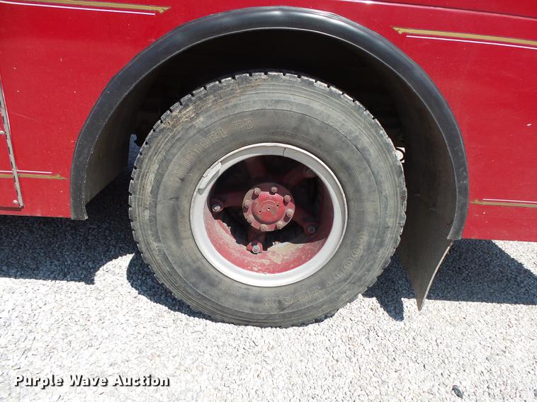 image for item DE3587 1979 Ford 8000 tanker fire truck