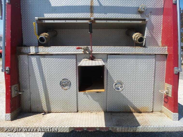 image for item DE3587 1979 Ford 8000 tanker fire truck