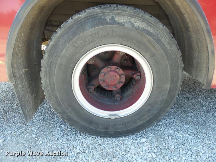 image for item DE3587 1979 Ford 8000 tanker fire truck