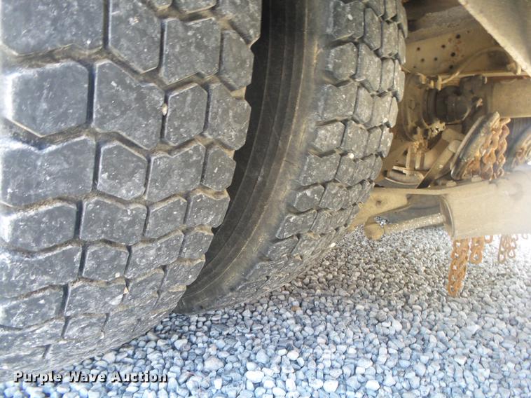 image for item DE3587 1979 Ford 8000 tanker fire truck