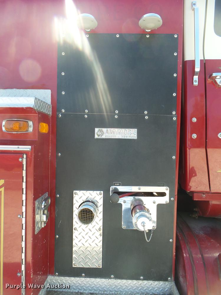 image for item DE3587 1979 Ford 8000 tanker fire truck