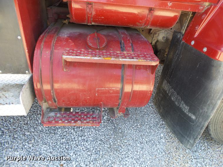 image for item DE3587 1979 Ford 8000 tanker fire truck