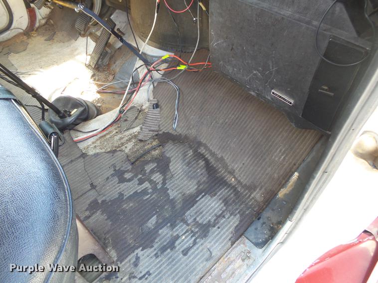 image for item DE3587 1979 Ford 8000 tanker fire truck