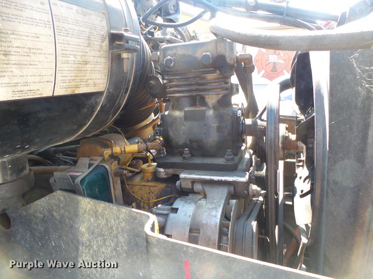 image for item DE3587 1979 Ford 8000 tanker fire truck