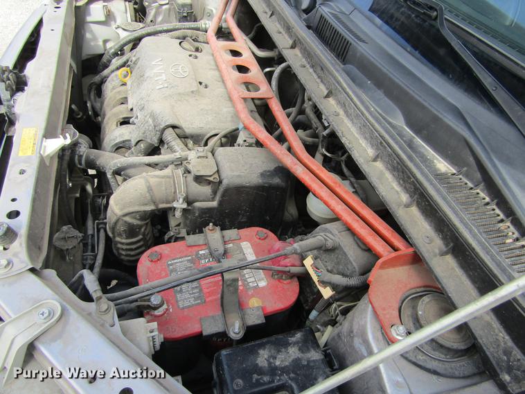 image for item DE6684 2005 Scion XB Wagon SUV