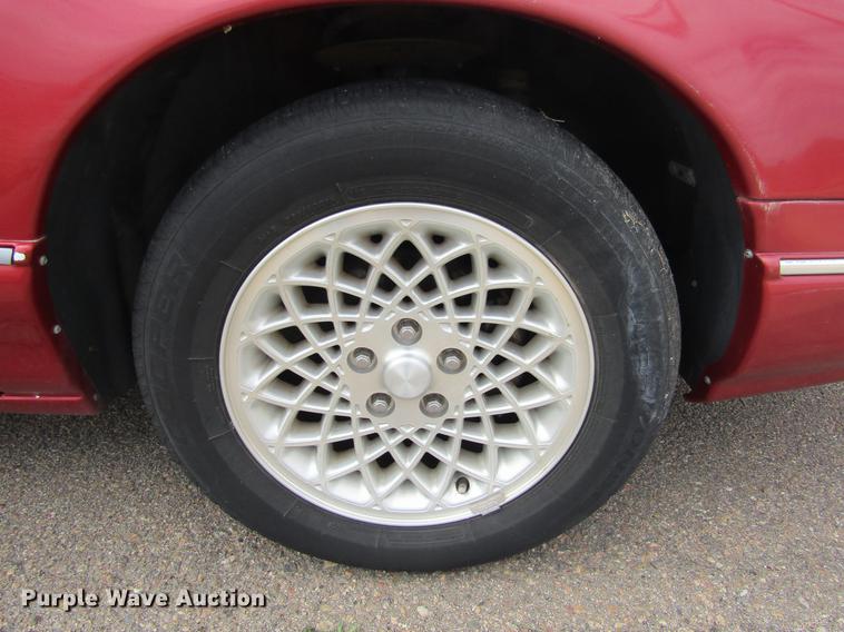 image for item DE6687 1994 Chrysler LHS