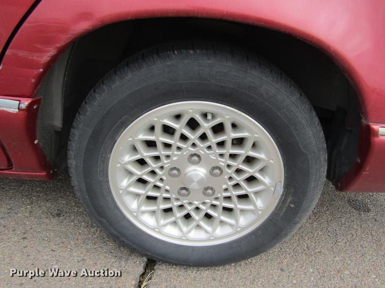 image for item DE6687 1994 Chrysler LHS