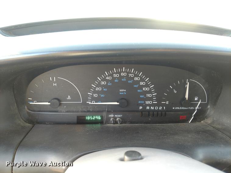 image for item DI9950 1996 Dodge Caravan van