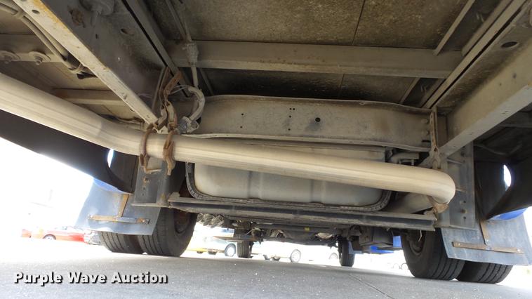 image for item EA9933 2012 Ford E450 shuttle bus