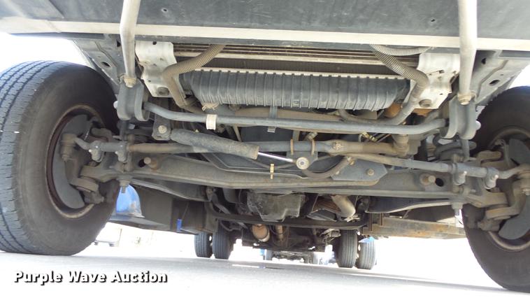 image for item EA9933 2012 Ford E450 shuttle bus