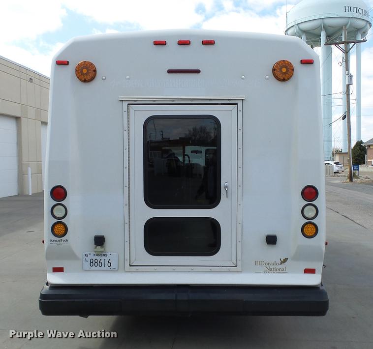 image for item EA9934 2012 Ford E450 shuttle bus