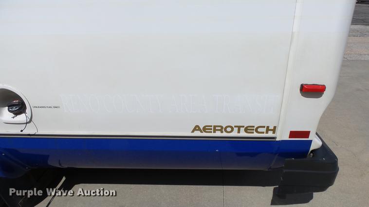 image for item EA9934 2012 Ford E450 shuttle bus