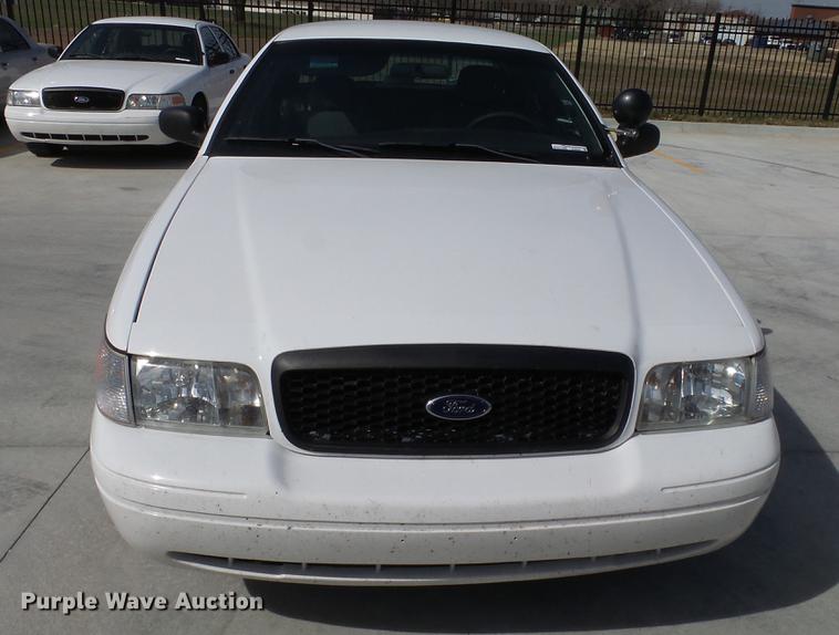 image for item EA9940 2010 Ford Crown Victoria Police Interceptor