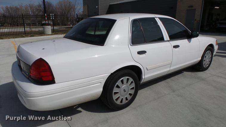 image for item EA9940 2010 Ford Crown Victoria Police Interceptor