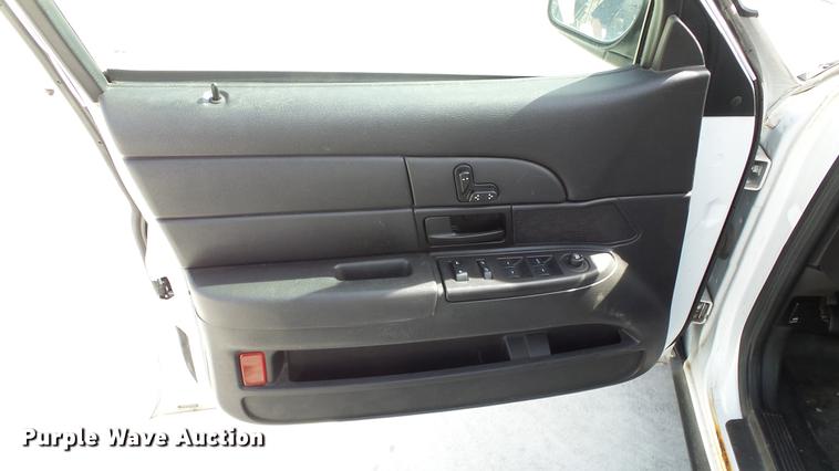 image for item EA9940 2010 Ford Crown Victoria Police Interceptor