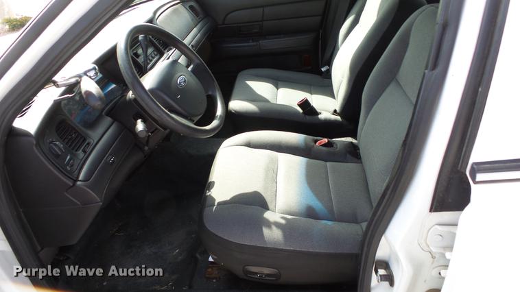 image for item EA9940 2010 Ford Crown Victoria Police Interceptor