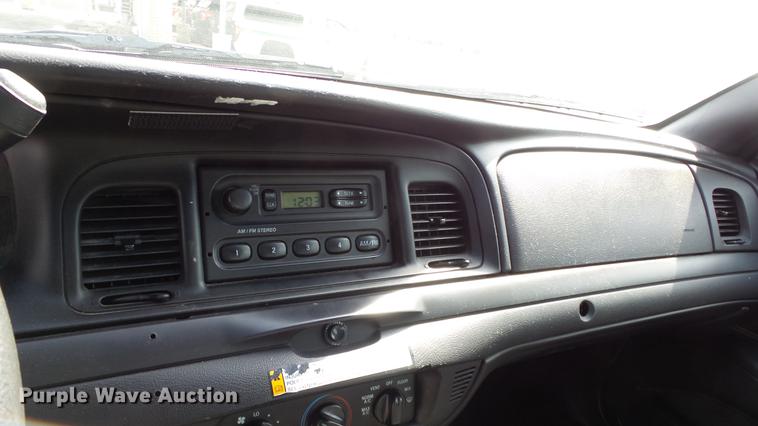 image for item EA9940 2010 Ford Crown Victoria Police Interceptor