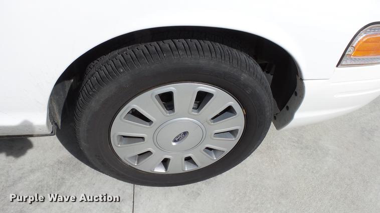 image for item EA9940 2010 Ford Crown Victoria Police Interceptor