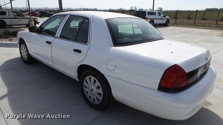 image for item EA9941 2011 Ford Crown Victoria Police Interceptor